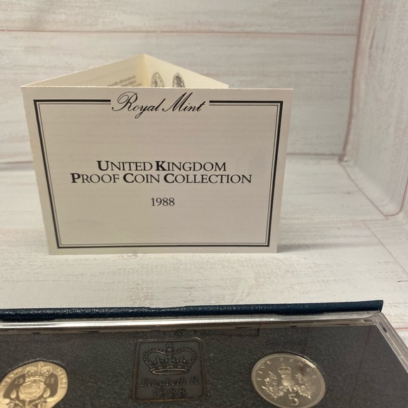 1988 Royal Mint - Picture 6 of 10